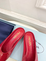 MULES SQUARE TOE IN RED SHINY CALFSKIN