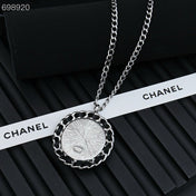 25P OVAL NECKLACE IN BLUE DENIM BLACK LEATHER-THREADED CHAIN