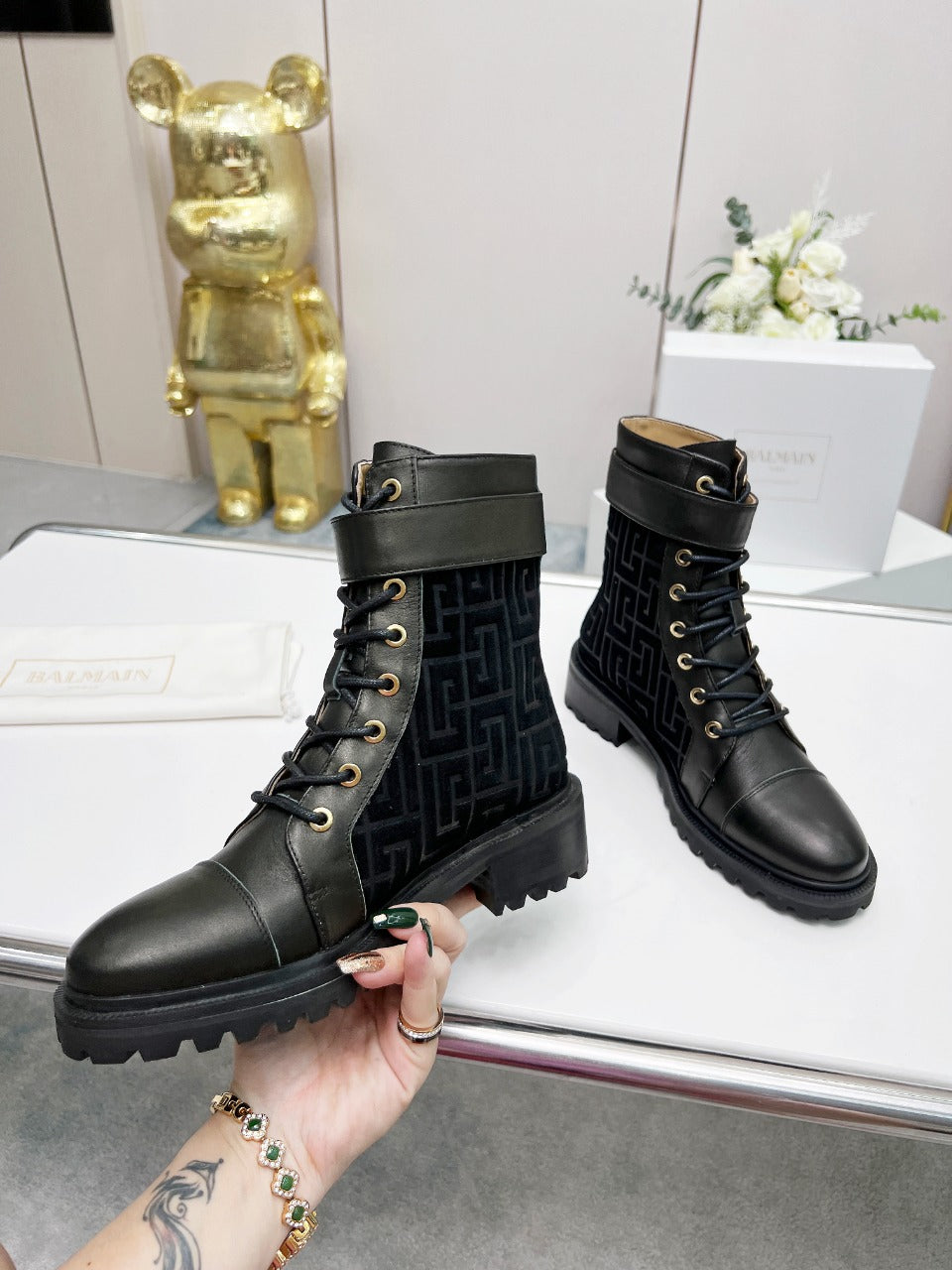BALMAIN 26S BOOTS IN BLACK CALFSKIN AND SUEDE