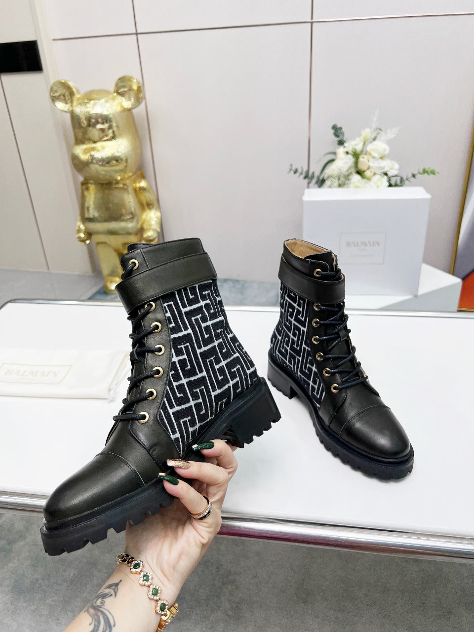 BALMAIN 26S BOOTS IN BLACK CALFSKIN AND WOOL