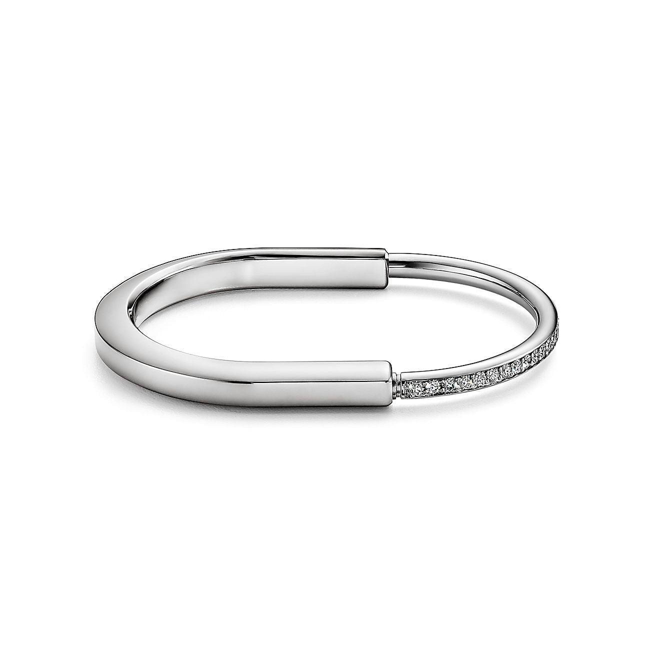 tiffany-lockbangle-70425319_1044791_ED_10b1f629-96c4-4a99-b29b-deb56f016715.jpg