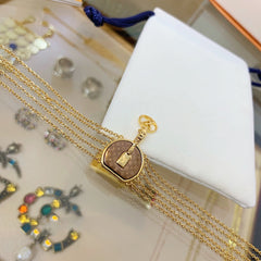 LV MINI ROUND CAKE BAG TAG PRESBYOPIA MULTI-CHAIN BRACELET