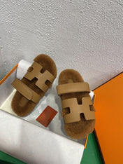 Chypre Sandal Gold shearling insole Gold goatskin lining