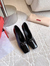 Vlogo Spool Square Toe Shiny Black